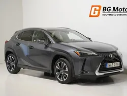 Grå Begagnad 2022 Lexus UX 250h SUV | 289 900 kr (Marknadspris)
