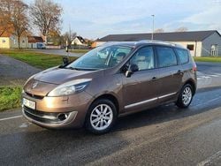 Brun Begagnad 2013 Renault Grand Scénic III Bose Edition Minibuss | 39 000 kr (Superpris)