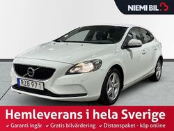 Vit Begagnad 2017 Volvo V40 Kinetic Halvkombi | 129 900 kr (Marknadspris)