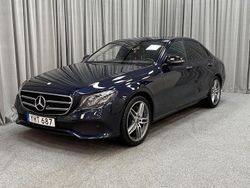 Mörkblå Begagnad 2016 Mercedes E350 Avantgarde Sedan | 279 900 kr (Dyr)