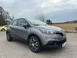 Grå Begagnad 2013 Renault Captur SUV | 99 900 kr (Marknadspris)