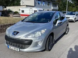 Grå Begagnad 2008 Peugeot 308 Halvkombi | 39 000 kr (Marknadspris)