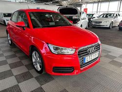 Röd Begagnad 2015 Audi A1 Sportback Sport Halvkombi | 129 500 kr (Dyr)