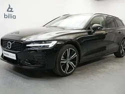 Svart Begagnad 2022 Volvo V60 R-Design Kombi | 429 900 kr (Marknadspris)
