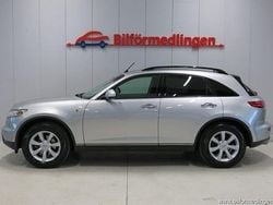 Silver samma som bilen Begagnad 2005 Infiniti Fx35 SUV | 34 900 kr