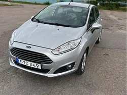 Grå Begagnad 2017 Ford Fiesta Titanium Halvkombi | 69 900 kr (Superpris)