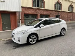 Vit Begagnad 2010 Toyota Prius Halvkombi | 75 000 kr (Marknadspris)