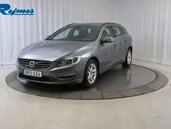 Grå Begagnad 2015 Volvo V60 Business Edition Kombi | 164 800 kr (Marknadspris)