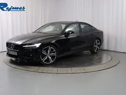 Svart Begagnad 2020 Volvo S60 R-Design Sedan | 349 900 kr (Marknadspris)