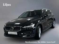 Begagnad 2021 Volvo V60 CC Kombi | 359 000 kr (Marknadspris)