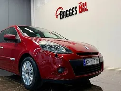 Röd Begagnad 2009 Renault Clio II Halvkombi | 44 900 kr (Lite dyr)
