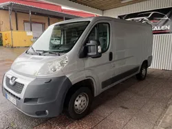 Ljusgrå (grå) Begagnad 2013 Peugeot Boxer Van | 84 900 kr