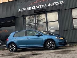 Blå Begagnad 2015 VW Golf VII Halvkombi | 114 900 kr (Marknadspris)