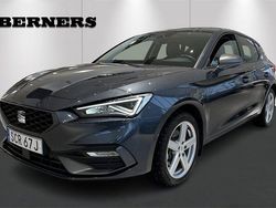 Grå Begagnad 2024 Seat Leon Halvkombi | 279 900 kr (Lite dyr)