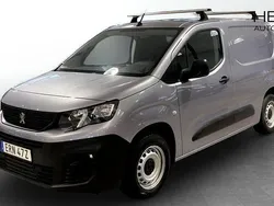 Grå (silver) Begagnad 2020 Peugeot Partner Minibuss | 148 750 kr (Marknadspris)