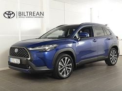 Mörkblå Begagnad 2022 Toyota Corolla Cross Style SUV | 364 900 kr (Marknadspris)