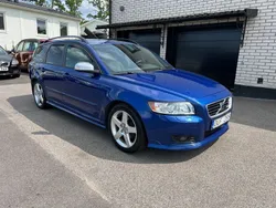Blå Begagnad 2009 Volvo V50 R-Design Momentum Kombi | 74 900 kr (Lite dyr)