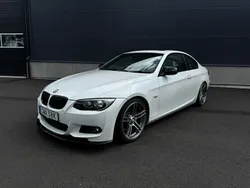 Vit Begagnad 2010 BMW 335 Comfort Edition Sportkupé | 159 000 kr (Superpris)