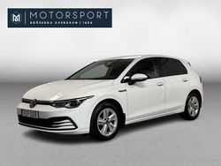 Vit Begagnad 2020 VW Golf VII Halvkombi | 219 900 kr (Marknadspris)
