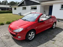 Röd Begagnad 2005 Peugeot 206 CC Cab | 43 000 kr (Marknadspris)