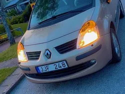 Brun Begagnad 2006 Renault Modus Minibuss | 18 000 kr