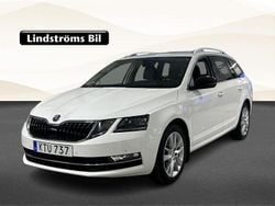 Vit Begagnad 2018 Skoda Octavia Kombi | 174 900 kr (Marknadspris)
