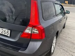 Grå Begagnad 2008 Volvo V70 Kinetic Kombi | 39 000 kr (Marknadspris)