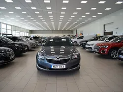 Grå (gråmetallic) Begagnad 2015 Opel Insignia Kombi | 159 900 kr (Dyr)