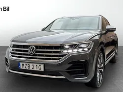 Grå Begagnad 2023 VW Touareg R-line SUV | 639 000 kr (Bra pris)