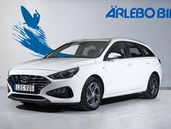 Vit Begagnad 2022 Hyundai i30 Essential Kombi | 189 900 kr (Bra pris)