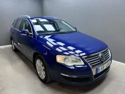 Mörkblå (blå) Begagnad 2007 VW Passat Highline Kombi | 34 900 kr (Marknadspris)