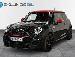 Grön Begagnad 2019 Mini John Cooper Works Chili Halvkombi | 289 900 kr (Marknadspris)