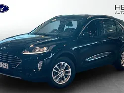 Svart (black) Begagnad 2022 Ford Kuga Titanium SUV | 244 900 kr (Marknadspris)