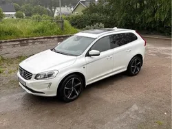 Vit Begagnad 2015 Volvo XC60 Momentum SUV | 158 000 kr (Marknadspris)