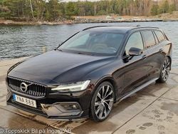 Svart Begagnad 2018 Volvo V60 Inscription Kombi | 365 000 kr (Marknadspris)