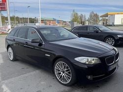 Svart Begagnad 2013 BMW 520 Kombi | 75 500 kr (Marknadspris)