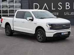 Vit (star white metallic tricoat) Begagnad 2023 Ford F-150 Lariat Pickup | 999 000 kr