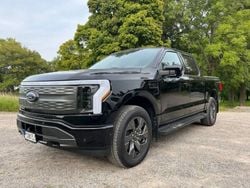 Mörkblå (svart) Begagnad 2023 Ford F-150 Extended Range Pickup | 1 493 750 kr (Dyr)