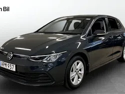 Grå Begagnad 2020 VW Golf VIII Halvkombi | 224 800 kr (Marknadspris)