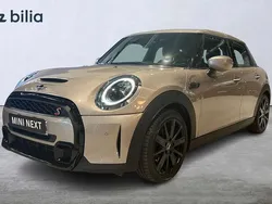 Grå Begagnad 2022 Mini Cooper S Halvkombi | 289 000 kr (Lite dyr)