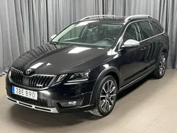 Svart Begagnad 2017 Skoda Octavia Scout Kombi | 146 800 kr (Marknadspris)