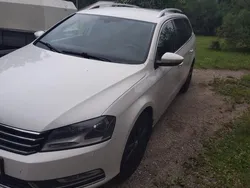 Vit Begagnad 2014 VW Passat Kombi | 38 000 kr (Superpris)
