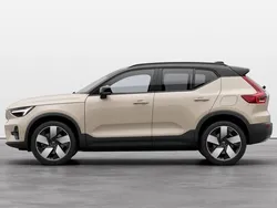 Ljusbrun Ny 2024 Volvo EX40 Ultra SUV | 597 900 kr (Marknadspris)