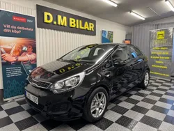 Svart Begagnad 2011 Kia Rio Halvkombi | 74 900 kr (Lite dyr)