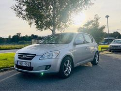 Silver Begagnad 2009 Kia Ceed Halvkombi | 37 900 kr (Bra pris)
