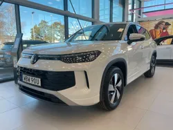 Vit Ny 2025 VW Tayron Life SUV | 399 900 kr (Superpris)
