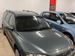 Grön Begagnad 2001 Volvo V70 Kombi | 24 900 kr (Marknadspris)