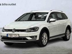 Vit Begagnad 2018 VW Golf Alltrack Kombi | 169 900 kr (Lite dyr)