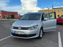 Silver Begagnad 2013 VW Sharan Minibuss | 127 000 kr (Bra pris)