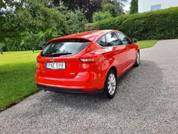 Röd Begagnad 2016 Ford Focus Titanium Halvkombi | 84 000 kr (Bra pris)